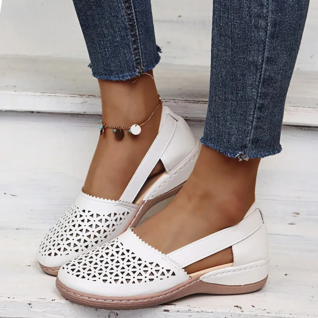 Rosalind Fairgrove | Breathable Slip-On Flats For Women