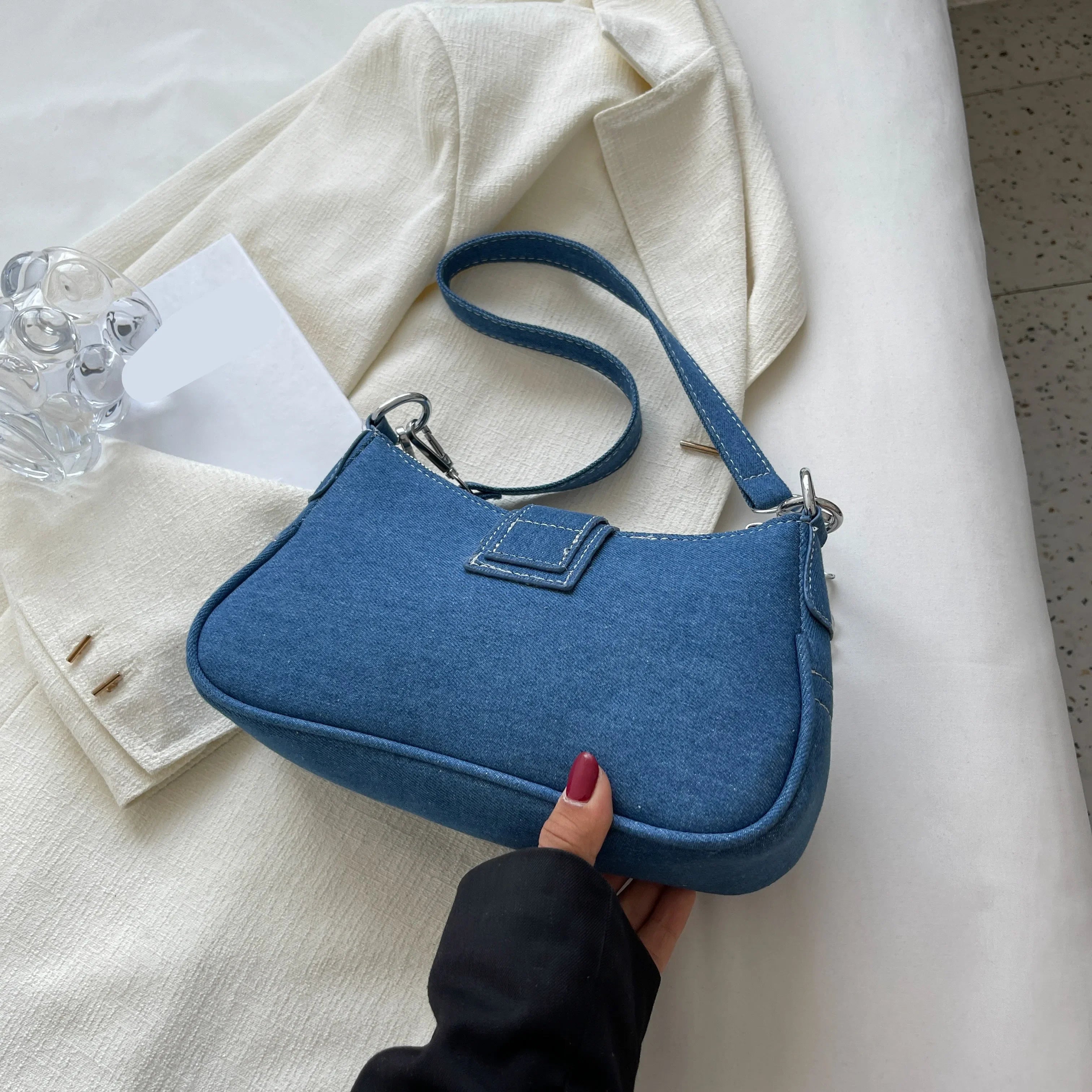 Womens-Handbag-Buckle-Two-Way-Shoulder-3.jpg