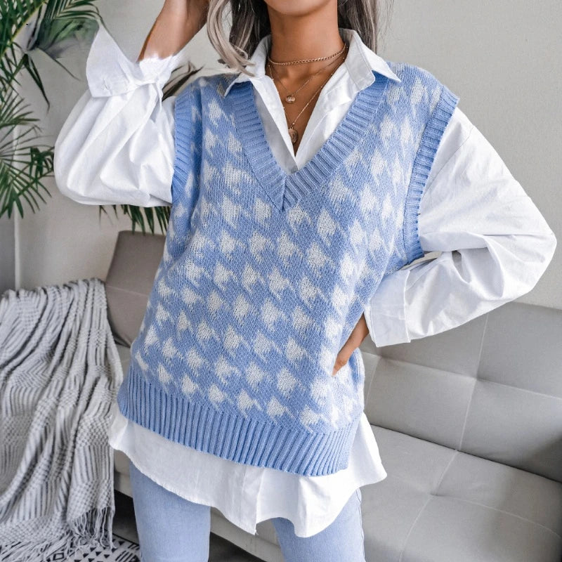 Womens-Knitted-Vest-with-Houndstooth-Pattern-V-Neck-3.jpg