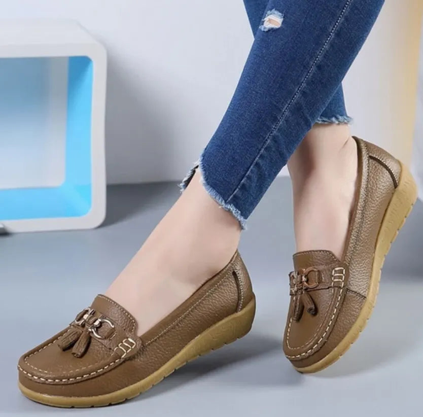 Womens-Tassel-Loafers-with-Metal-Ring-Detail-Work-Flats-5.webp